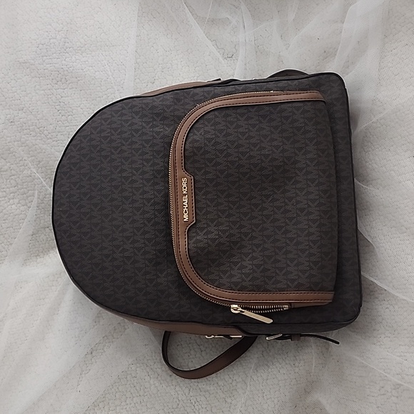 Michael Kors Jaycee Large Logo Backpack - Picture 2 of 11